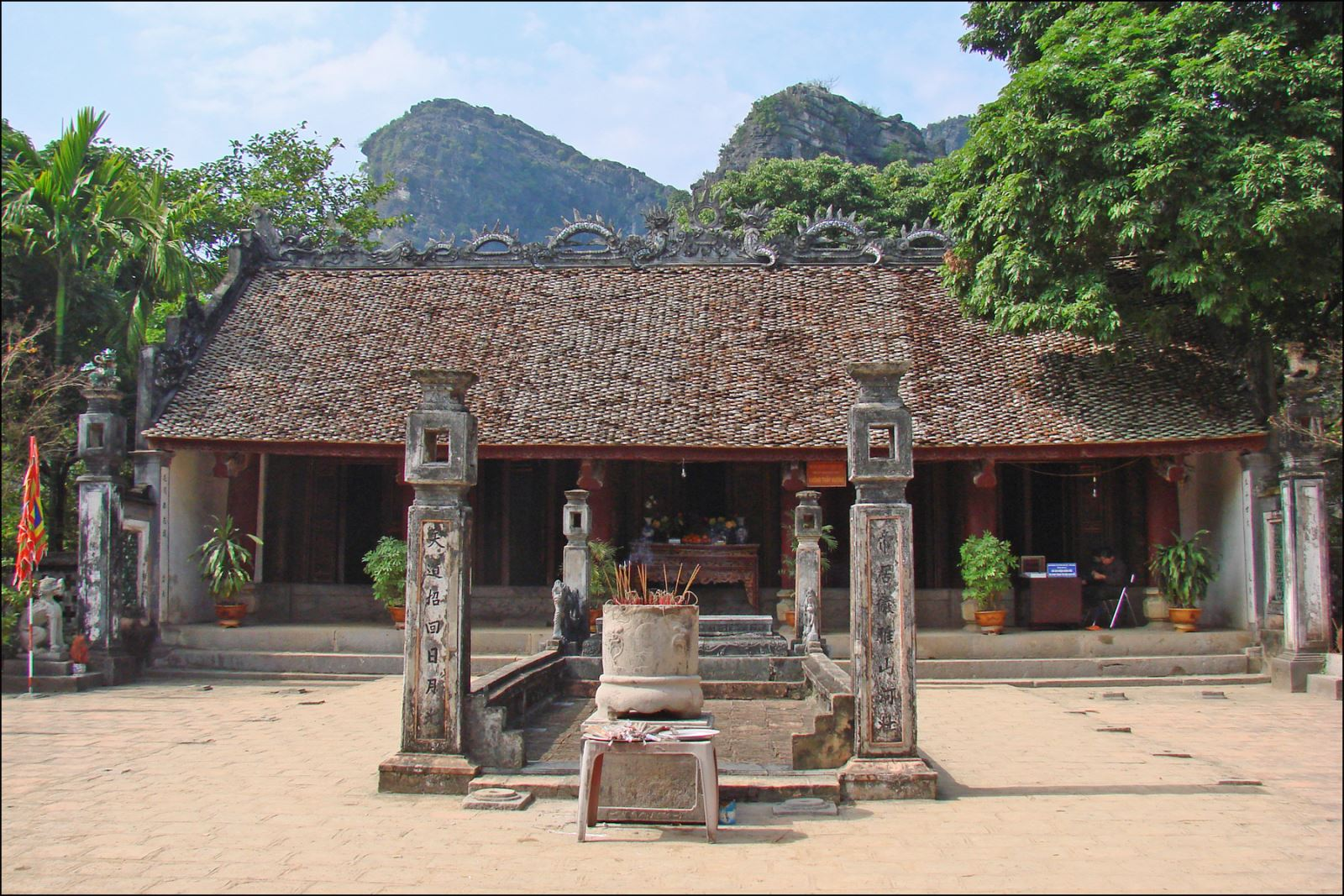 Nhà Đinh: Triều Đại Phong Kiến Tập Quyền Đầu Tiên Trong Lịch Sử Việt Nam 1 image 12